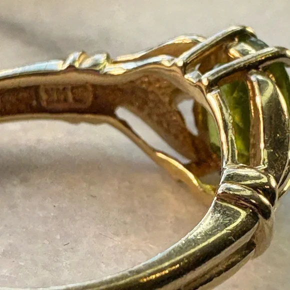Elegant 14k inscription Gold Ring test confirmed real green peridot gemstone